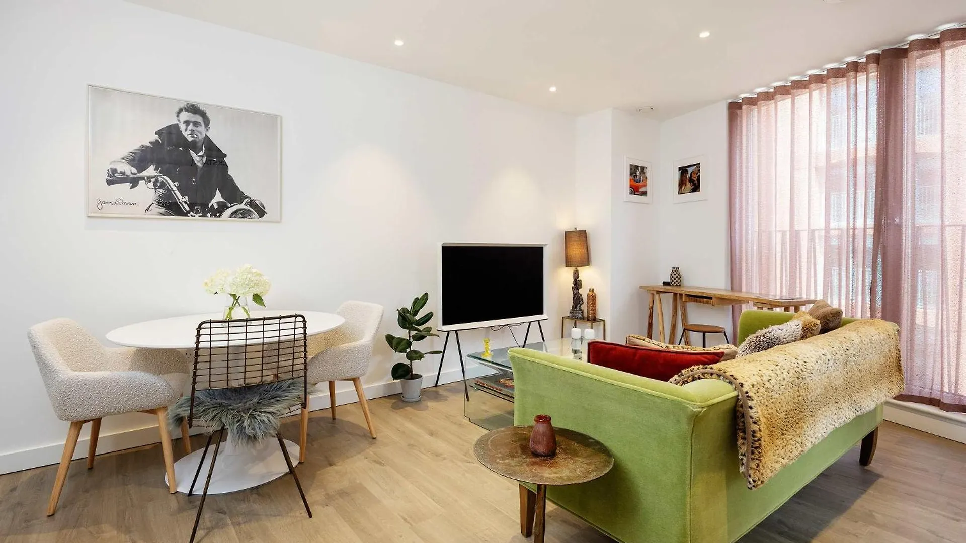 Veeve - Boho-Chic Escape Apartment London